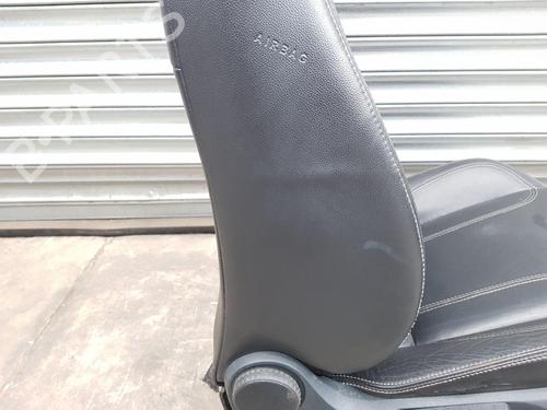 Right front seat FORD FIESTA VI (CB1, CCN) 1.6 Ti | BP26903388C16 