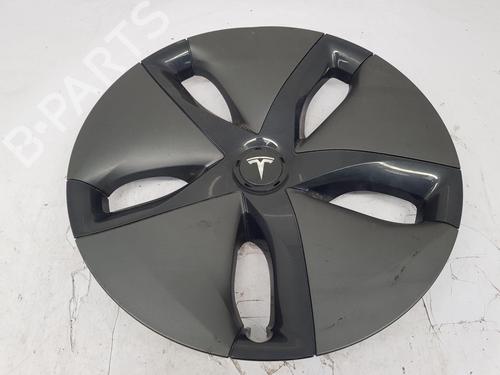 Used Hub cap Hub cap TESLA MODEL 3 (5YJ3) EV AWD (351 hp) 34708601 34708601