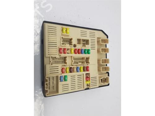 Fuse box RENAULT MEGANE III Hatchback (BZ0/1_, B3_) 1.5 dCi (BZ09, BZ0D, BZ1W, BZ29, BZ14) | BP33130759E1 - Image 3