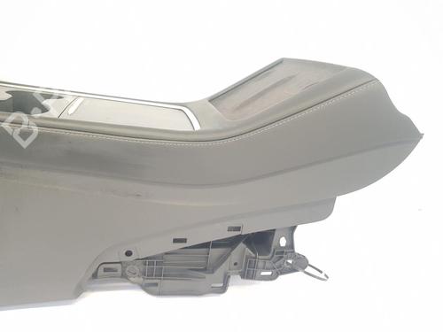 Armrest / Center console TESLA MODEL Y (5YJY) Long Range Rear-Wheel Drive | BP38701737I20 - Image 3