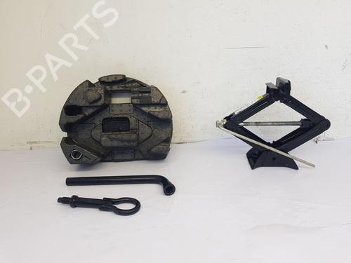 Reservehjul kit FORD FIESTA VI (CB1, CCN) 1.6 ST (182 hp) 28087964