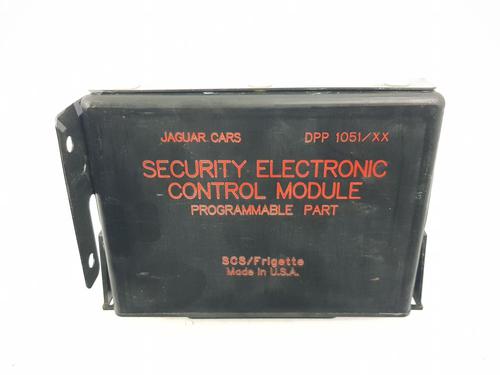 Used Electronic module JAGUAR XJSC Convertible (X27) 4.0 (233 hp) 29379097