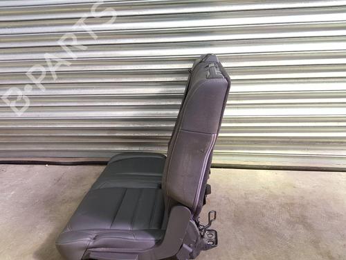 Right front seat FORD KUGA I 2.0 TDCi | BP28684152C16