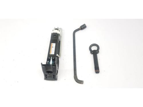Used Jack Kit TOYOTA AYGO (_B1_) 1.0 (KGB10_, KGB10R) (68 hp) 26963370