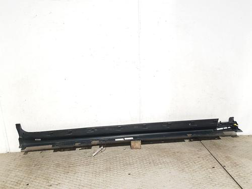 Sideskirt links BMW X4 (G02, F98) xDrive M40 d | BP30823404C115