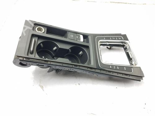 Used Cup/Object holder Cup/Object holder VW GOLF VII (5G1, BQ1, BE1, BE2) 1.2 TSI (110 hp) 32870438 32870438
