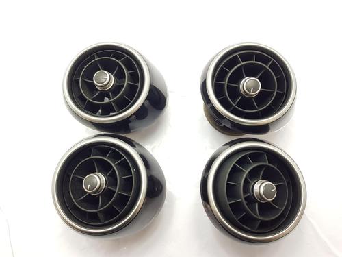 Used Air vent AUDI A1 (8X1, 8XK) 1.6 TDI (105 hp) 28157872