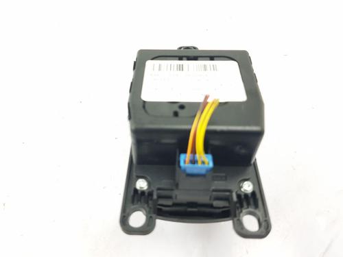 Switch BMW 4 Convertible (F33, F83) 420 d | BP29900592I30 