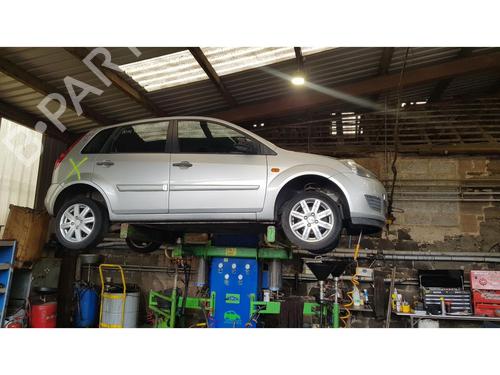 Left headlight FORD FIESTA V (JH_, JD_) 1.25 16V | BP29292589C28 