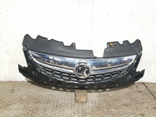 Used Grille VAUXHALL CORSA Mk III (D) (S07) 1.2 i 16V (L08) (86 hp) 29316294