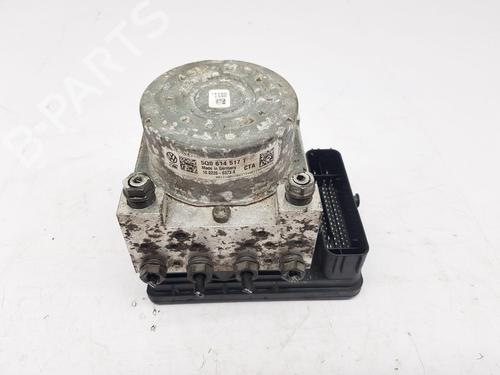 Used ABS pump VW GOLF VII (5G1, BQ1, BE1, BE2) 2.0 GTD (184 hp) 29440178