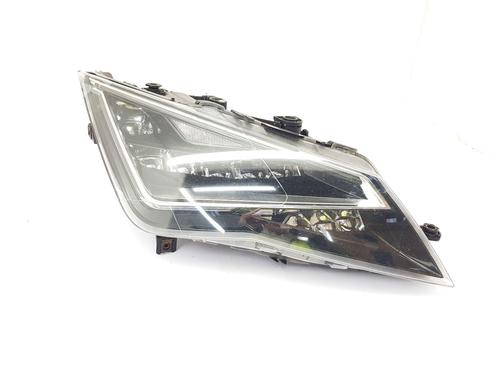 Used Right headlight Right headlight SEAT LEON (5F1) 1.4 TSI (150 hp) 32252243 32252243