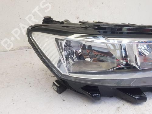 Right headlight VW T-ROC (A11, D11) | BP27372103C29