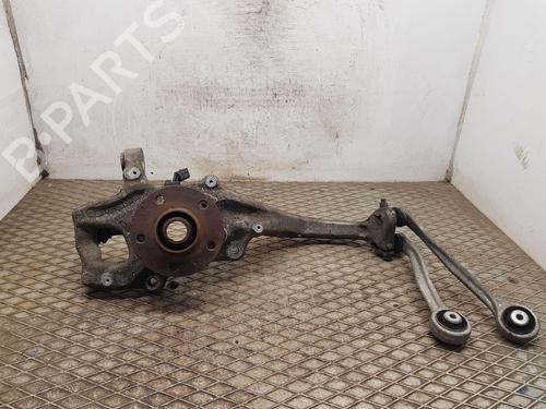 Venstre Styrespindel Lejehus AUDI A4 B8 Avant (8K5) 2.0 TDI (177 hp) 30627919