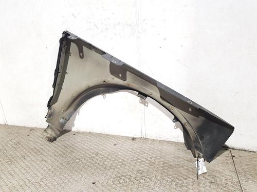 Left front fenders LAND ROVER DISCOVERY III (L319) 2.7 TD 4x4 | BP30115876C41 
