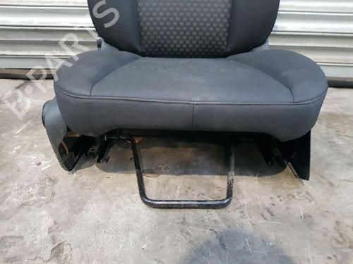 Right front seat FORD TRANSIT CUSTOM V362 Van (FY, FZ) | BP32004047C16 - Image 2