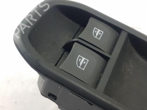Right front window switch DACIA DUSTER (HM_) | BP31910429I26