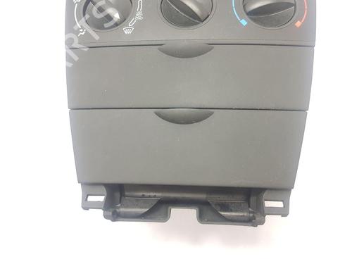 Climate control TOYOTA COROLLA (_E12_) 1.6 VVT-i (ZZE121_, ZZE121R) | BP29738016I5
