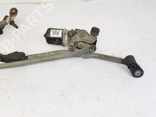 Front wiper motor RENAULT CLIO III (BR0/1, CR0/1) 1.2 16V (BR0P, CR0P) | BP24704617M29 