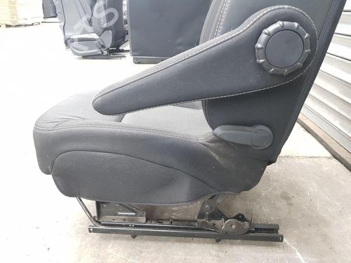 Right front seat RENAULT TRAFIC III Van (FG_)  | BP27487268C16  - Image 7
