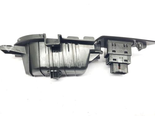 Left rear window switch HYUNDAI ix20 (JC) 1.6 | BP29839683I29