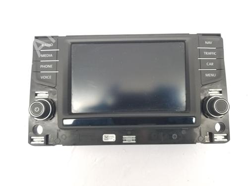 Used Radio VW GOLF VII (5G1, BQ1, BE1, BE2) 1.2 TSI (110 hp) 32177757