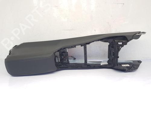Armrest / Center console BMW 1 (F40) M 135 i xDrive | BP29292823I20 