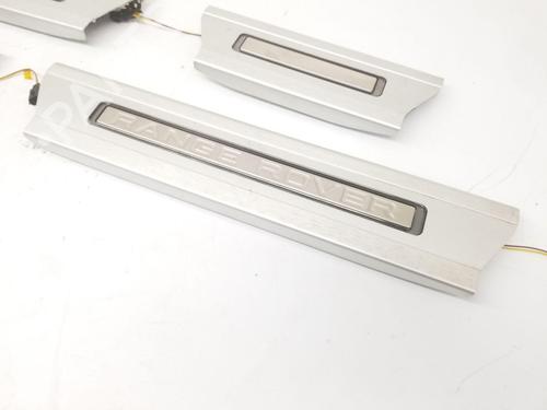 Right sideskirt LAND ROVER RANGE ROVER SPORT II (L494) 3.0 SDV6 4x4 | BP22681831C114 