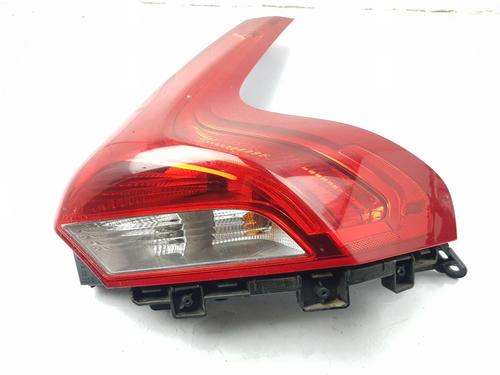 Used Right taillight Right taillight VOLVO V40 Hatchback (525) D2 (114 hp) 33630122 33630122