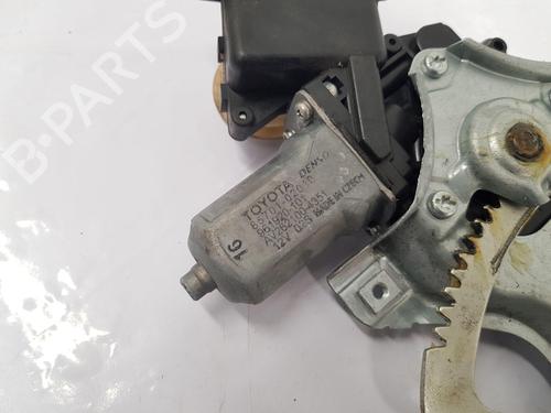 Front right window mechanism TOYOTA AURIS (_E18_) 1.6 (ZRE181_, ZRE185_, ZRE185R, ZRE181R) | BP30184753C23