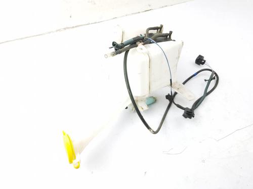 Windscreen washer tank TOYOTA YARIS (_P13_) 1.3 (NSP130_, NSP130) | BP29597772C113 