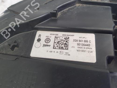 Right headlight VW T-ROC (A11, D11) | BP27372103C29