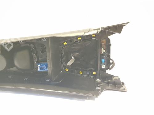 Armrest / Center console OPEL CORSA F (P2JO) 1.2 (68) | BP32149195I20 