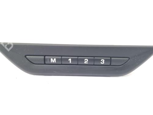 Switch LAND ROVER DISCOVERY SPORT (L550) 1.5 P300e Hybrid 4x4 | BP38931288I30 - Image 2