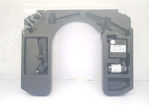 Used Jack Kit Jack Kit AUDI A3 Sportback (8VA, 8VF) RS3 quattro (400 hp) 33559315 33559315