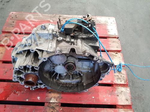 Used Gearbox VOLVO XC90 I (275) D5 AWD (185 hp) 30309641