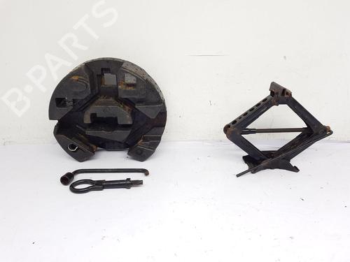 Used Jack Kit FORD FOCUS III 1.6 Ti (105 hp) 29641968