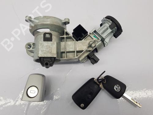 Used Ignition barrel VAUXHALL CORSA Mk III (D) (S07) 1.4 (L08) (101 hp) 32149069