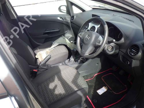 Rear center seatbelt VAUXHALL CORSA Mk III (D) (S07) 1.2 i 16V (L08) | BP32127601I27 