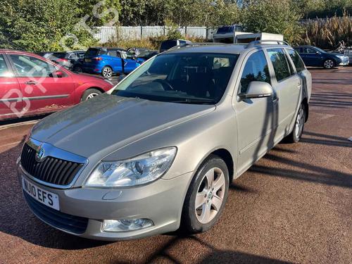 Left headlight SKODA OCTAVIA II Combi (1Z5) 1.6 TDI | BP34708652C28 - Image 13