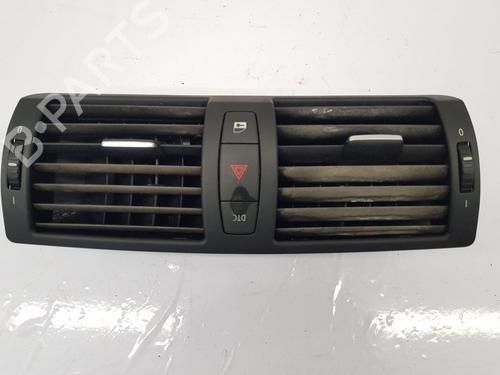 Used Air vent BMW 1 (E87) 116 i (115 hp) 32070033