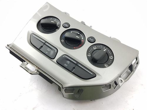 Climate control FORD FOCUS III 1.6 TDCi ECOnetic | BP31663402I5