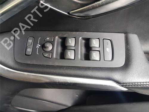Used Parts VOLVO V40 Hatchback (525)  T2  4559765