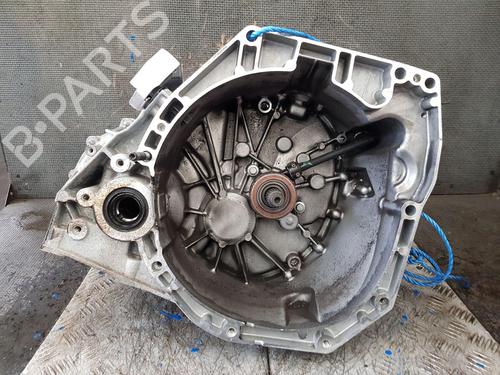 Used Gearbox DACIA DUSTER (HM_) 1.6 SCe 115 (HMM1) (115 hp) 28120253