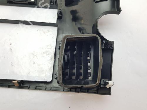 Middle console MITSUBISHI OUTLANDER III (GG_W, GF_W, ZJ, ZL, ZK) 2.0 Hybrid 4WD (GG2W) | BP23652792I22 