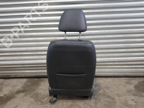 Right front seat MITSUBISHI L200 / TRITON (KA_T, KB_T) 2.5 DI-D 4WD (KB4T) | BP30923983C16