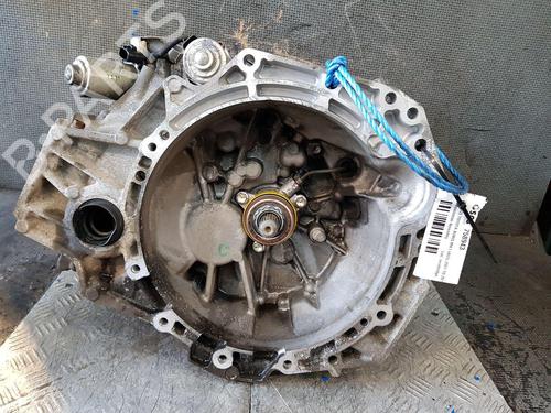 Used Gearbox TOYOTA AURIS (_E15_) 1.4 D-4D (NDE150_, NDE150R) (90 hp) 30138075