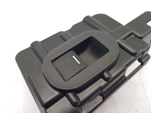 Left rear window switch HONDA HR-V (RU) 1.5 (RU1) | BP31983233I29 - Image 2