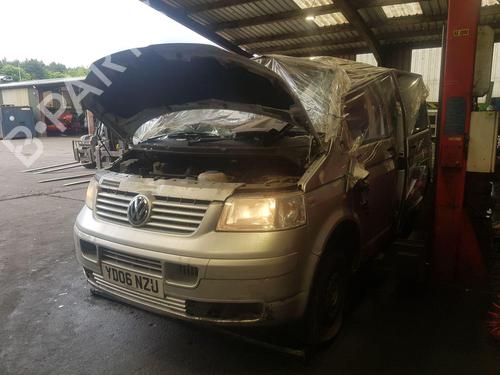 Brugte VW TRANSPORTER T5 Bus (7HB, 7HJ, 7EB, 7EJ) 1.9 TDI (105 hp) 3501999