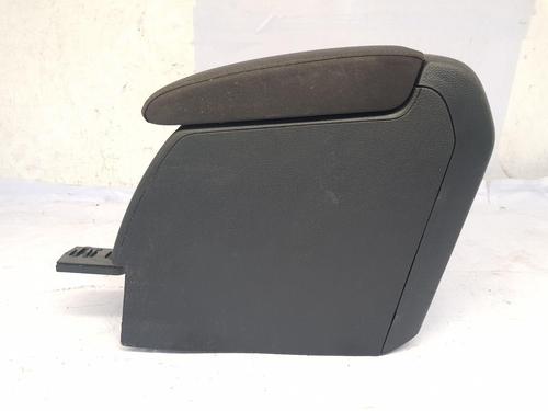 Console centrale Console centrale VW SCIROCCO III (137, 138) 2.0 TDI (150 hp) 33004909 33004909